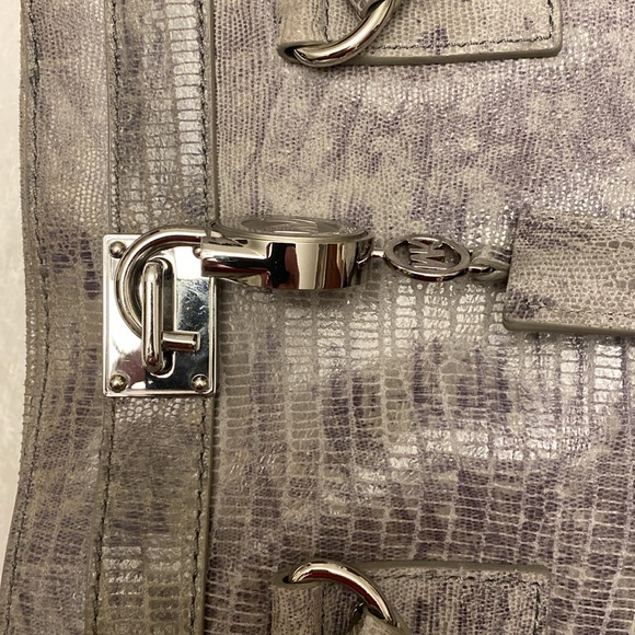 MICHAEL KORS Hamilton Stylish Gray Handbag - Picture 11 of 12